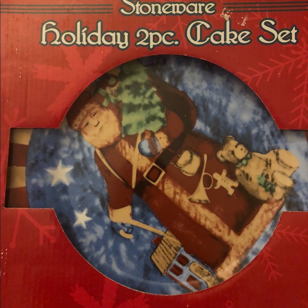 Stoneware holiday cake plate set